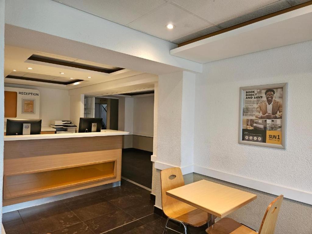Hotel Sun1 O.R.Tambo Johannesburg Esterno foto